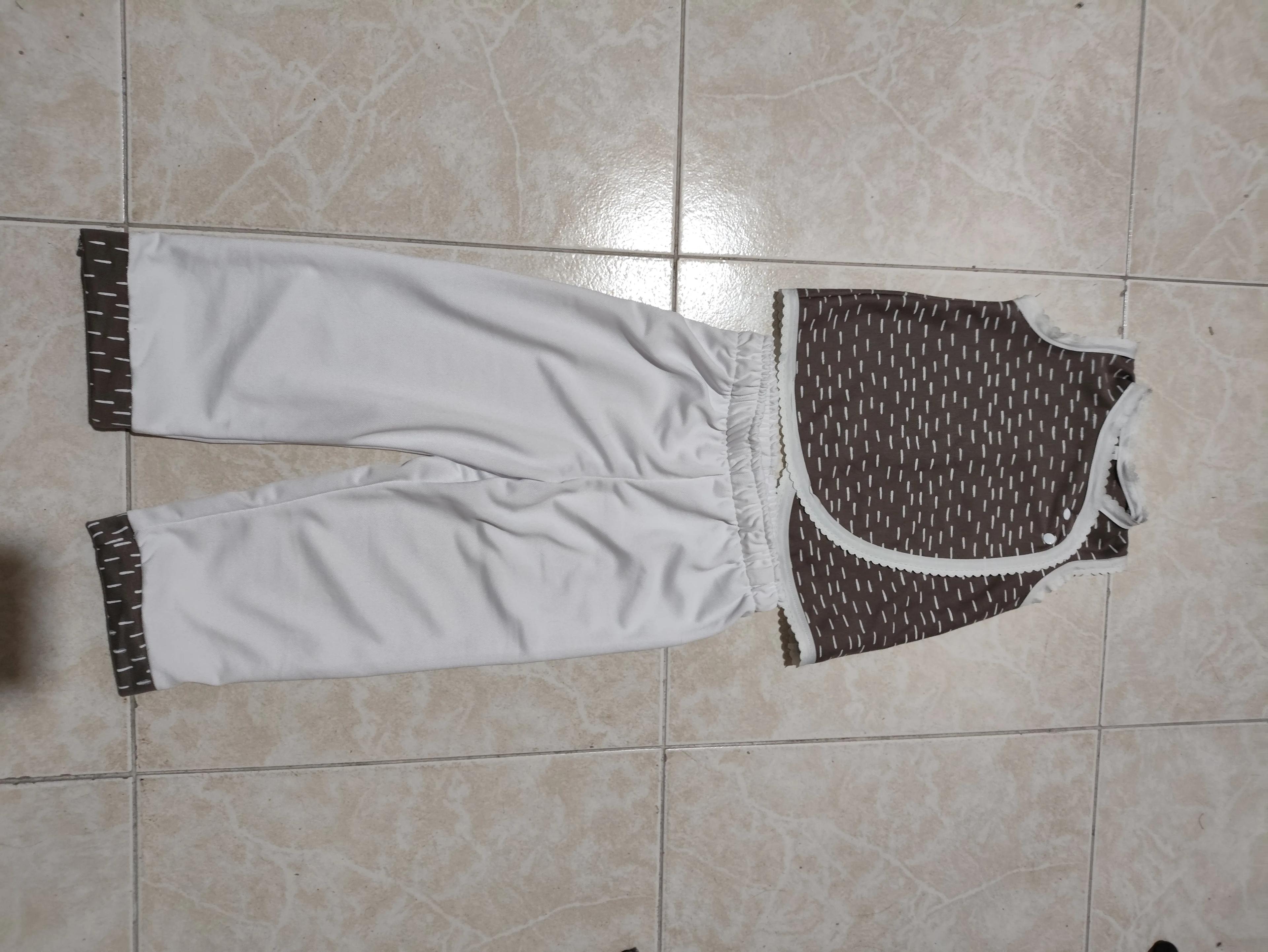 alt horizontal dos prendas